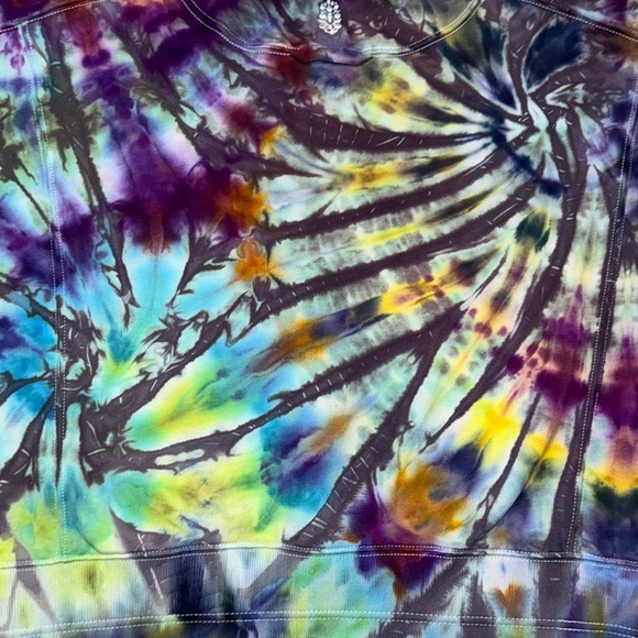 Free People Movement Intercept Pullover size Large NEW White Tie Dye - Picture 6 of 7